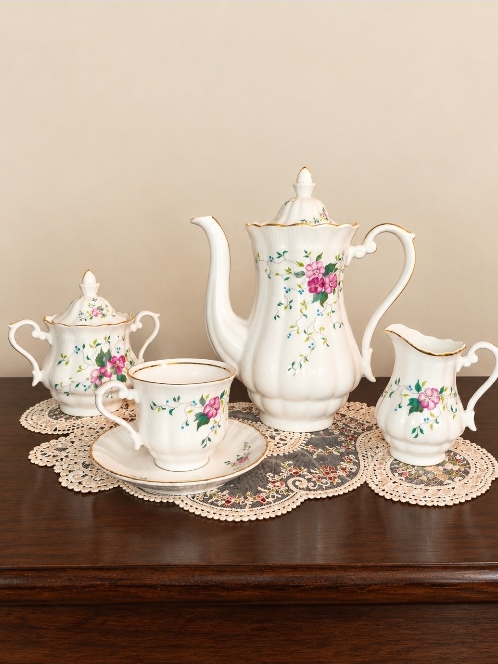 13 Piece Vintage Tea Set